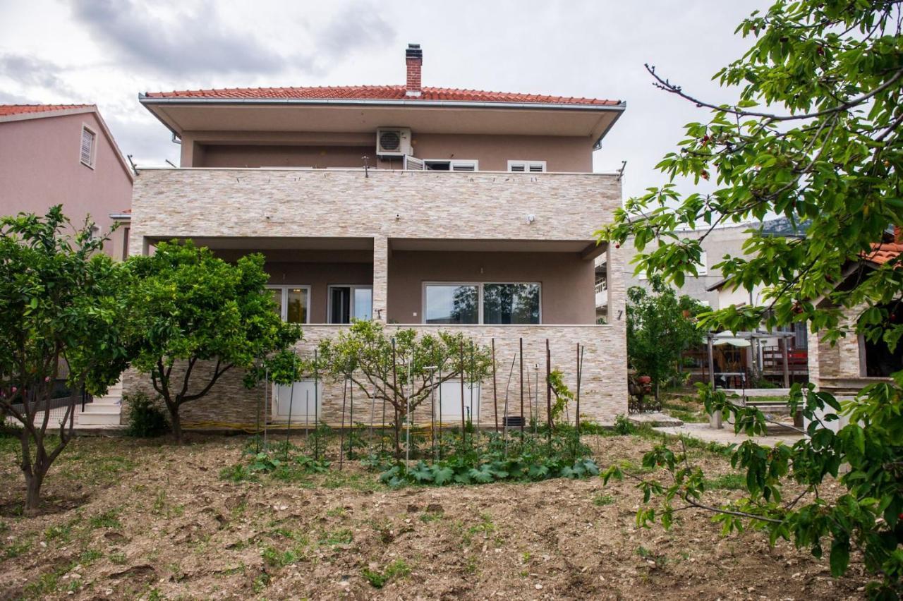 Apartment Lux Elba Kaštela Exterior foto